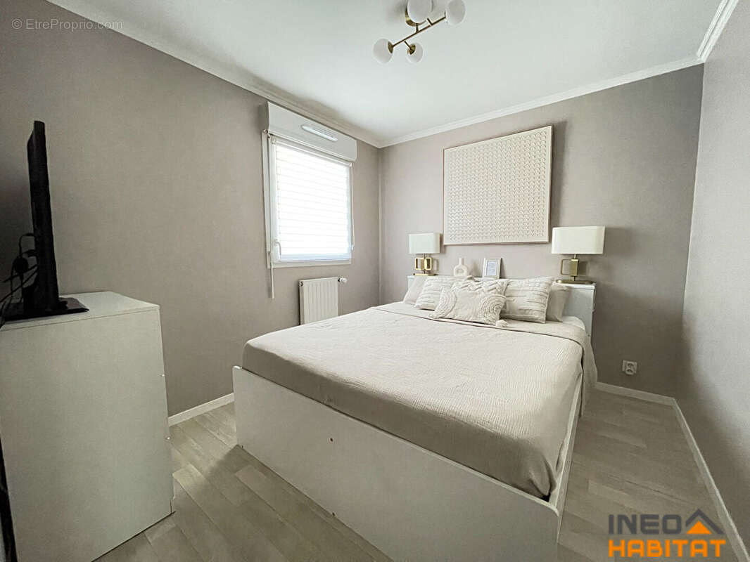 Appartement à LA MEZIERE