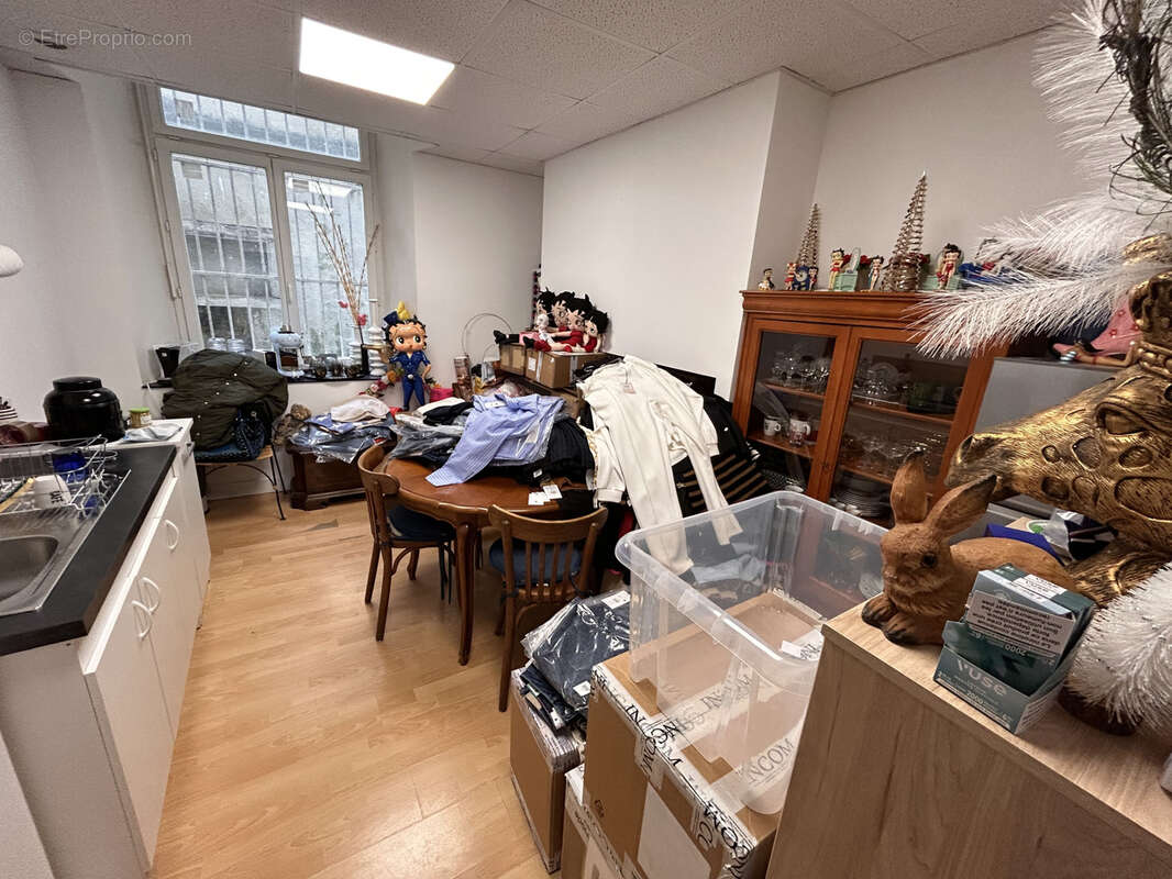 Commerce à SAINT-JUNIEN