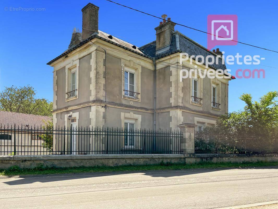 Maison à DOMMARTIN-LES-TOUL