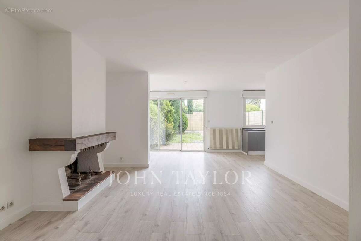 Maison à LE BOUSCAT