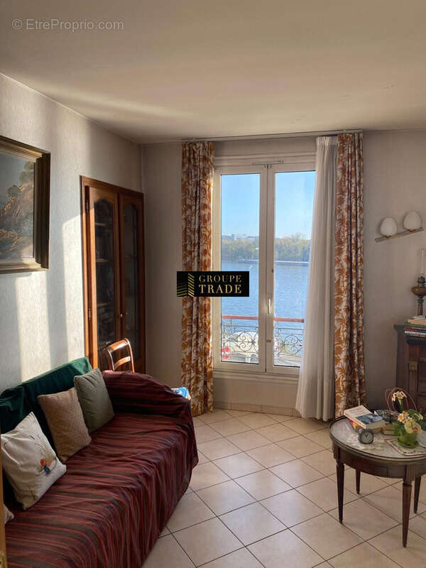 Appartement à ABLON-SUR-SEINE