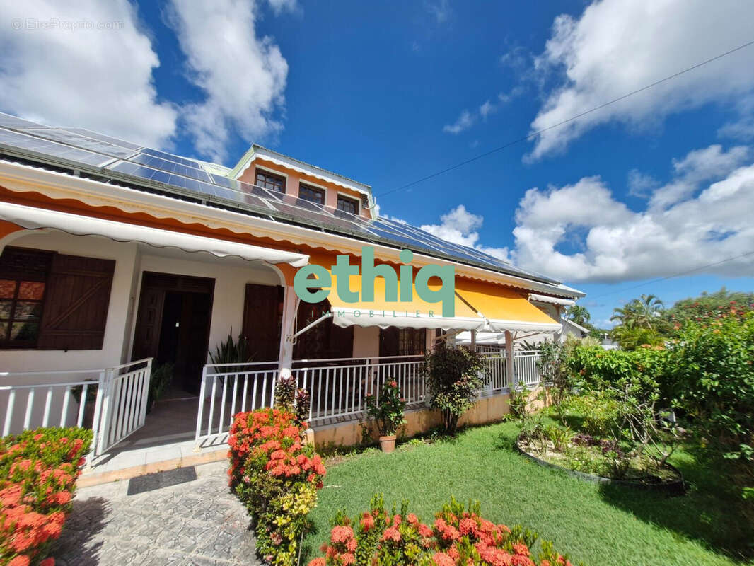 Maison à SAINT-FRANCOIS