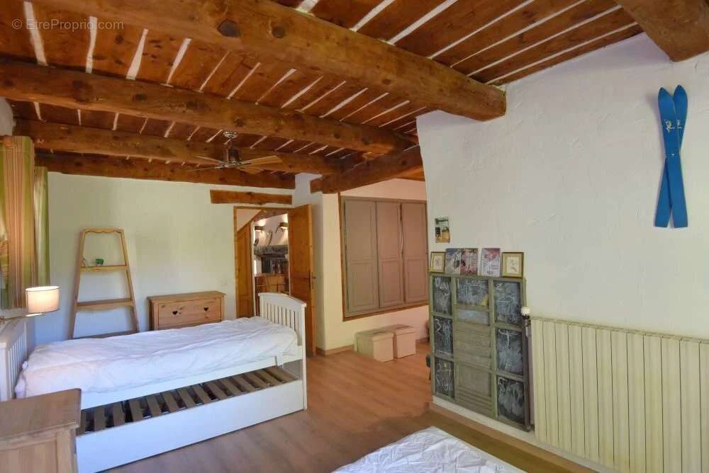 Maison à CALLIAN