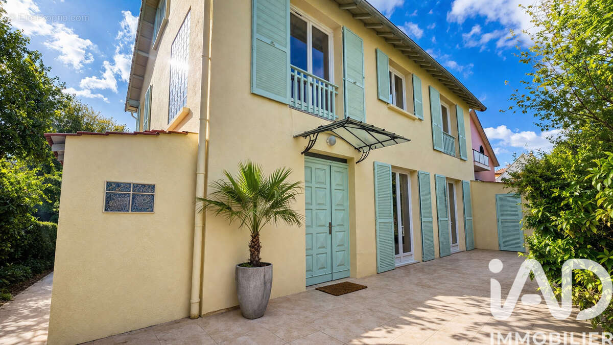 Photo 2 - Maison à SAINT-MAUR-DES-FOSSES