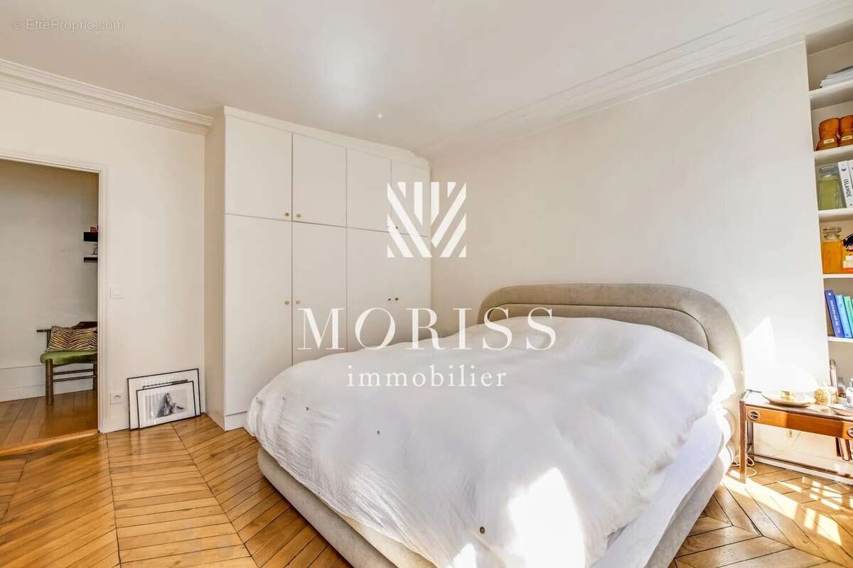 Appartement à PARIS-9E