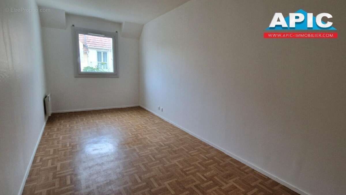 Maison à DEUIL-LA-BARRE