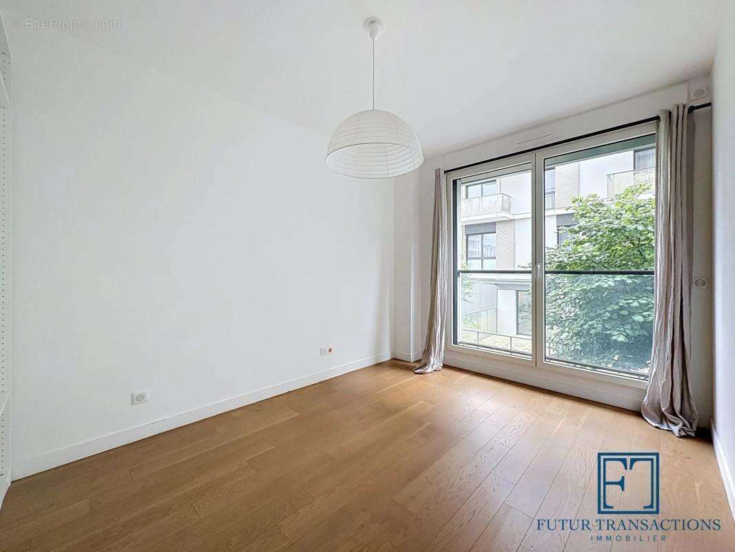 Appartement à ISSY-LES-MOULINEAUX
