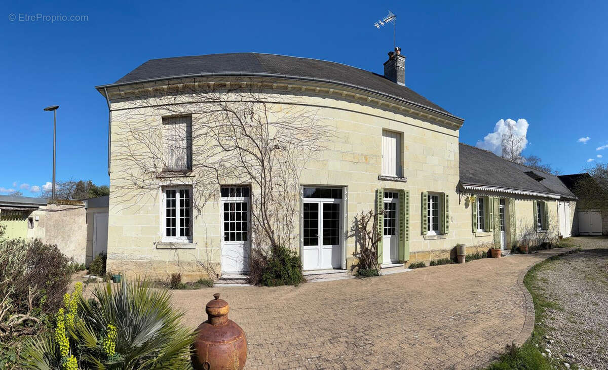 Maison à BEAUMONT-EN-VERON