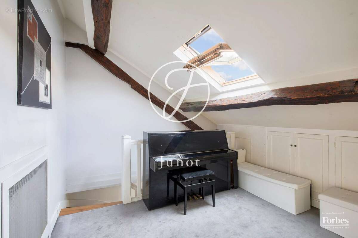 Appartement à VERSAILLES