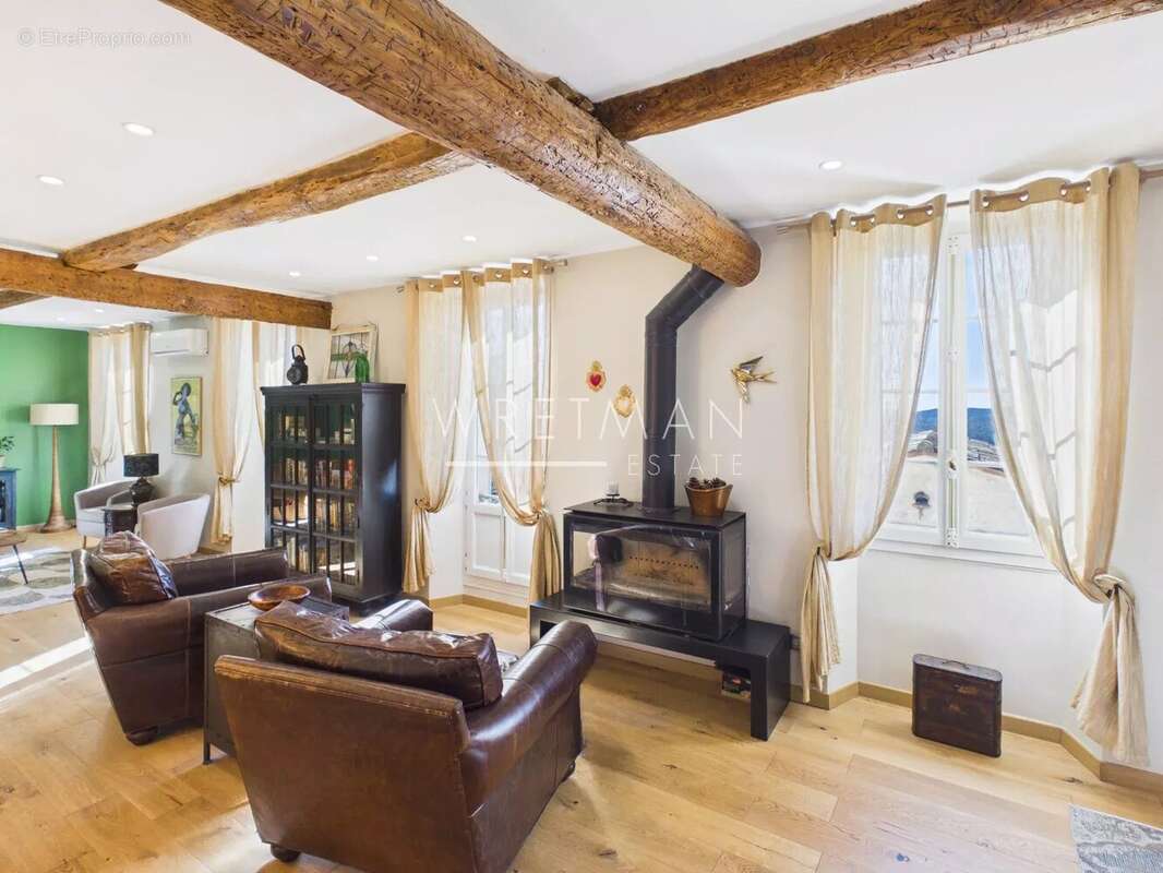 Maison à MONTAUROUX