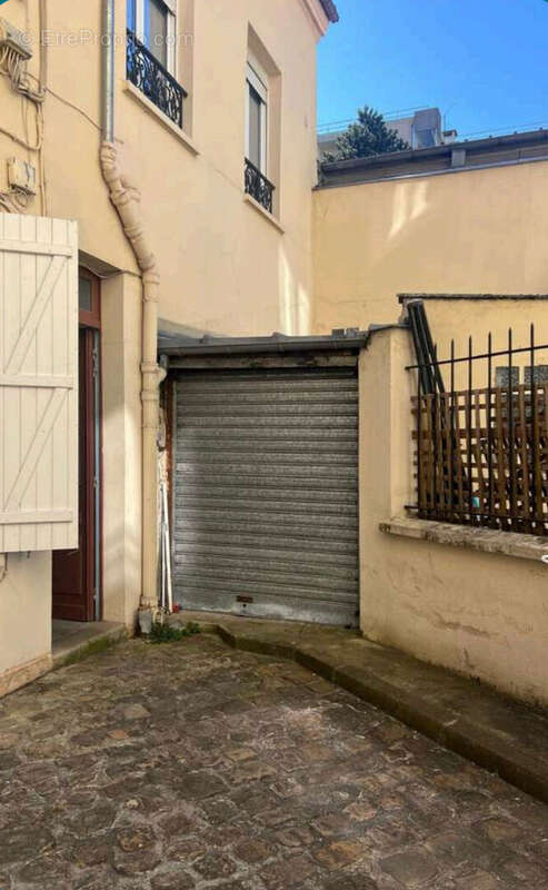 Commerce à LE KREMLIN-BICETRE