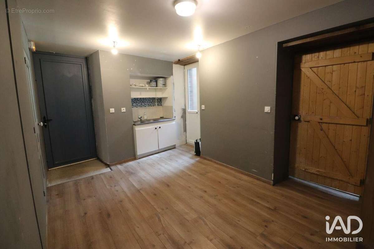 Photo 5 - Commerce à BARFLEUR