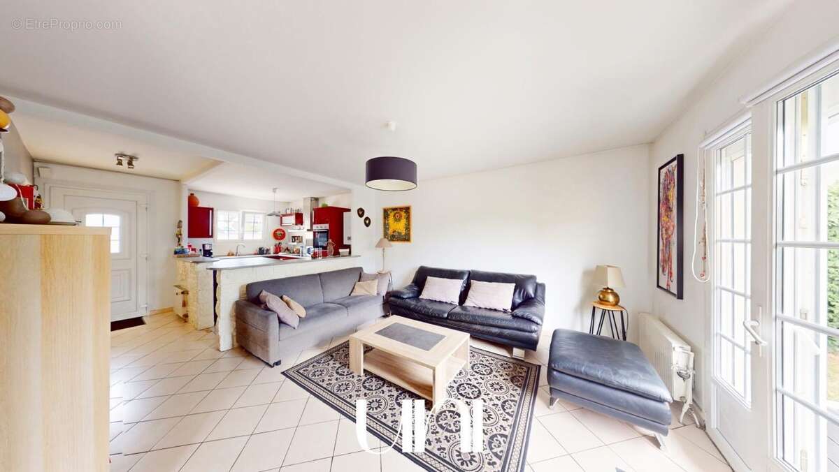Maison à COLOMBELLES
