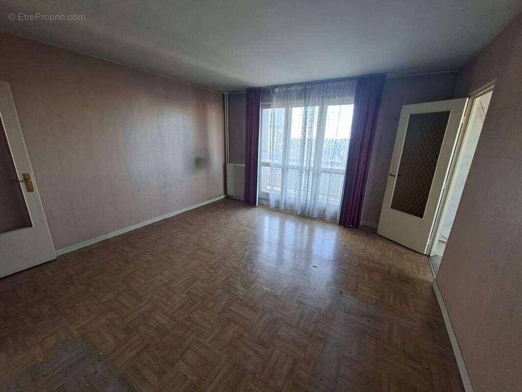 Appartement à LE BOURGET