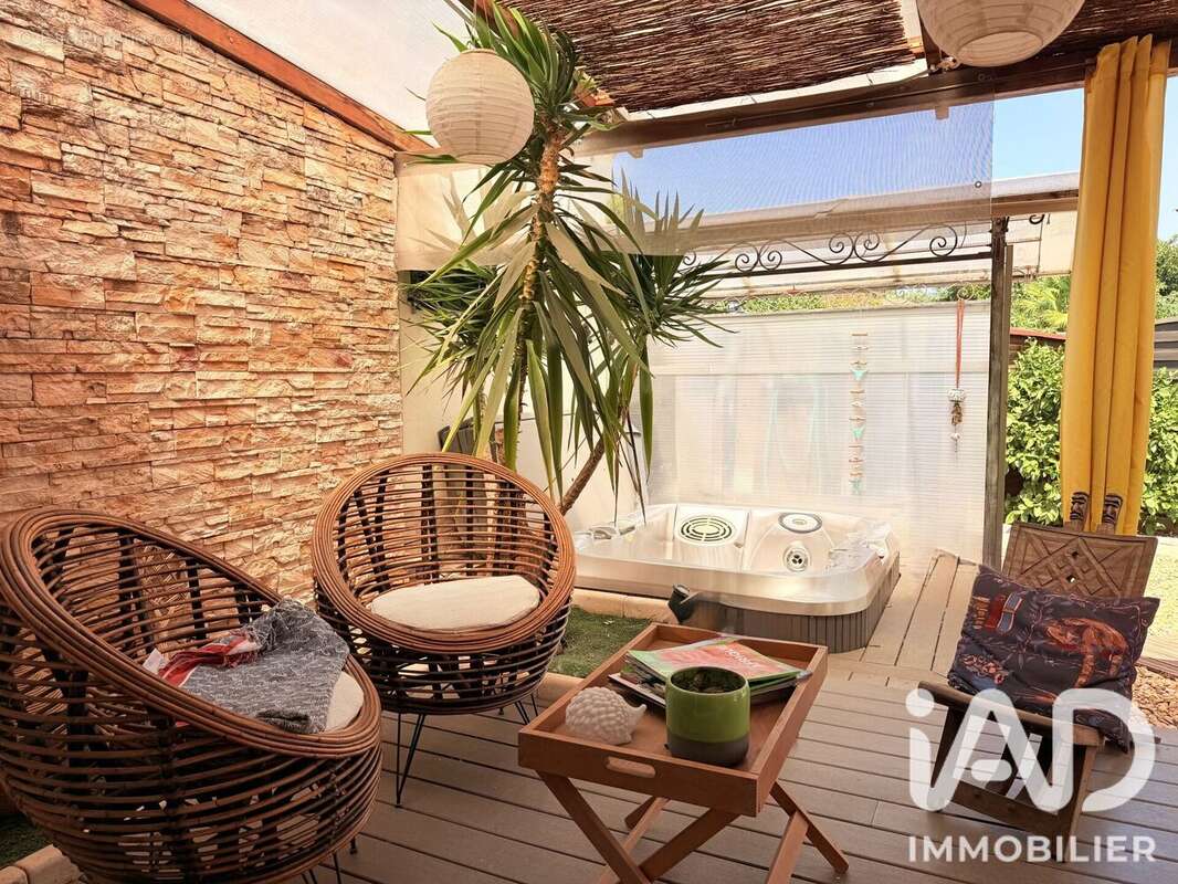 Maison 88 m² à Hyeres  - photo 2