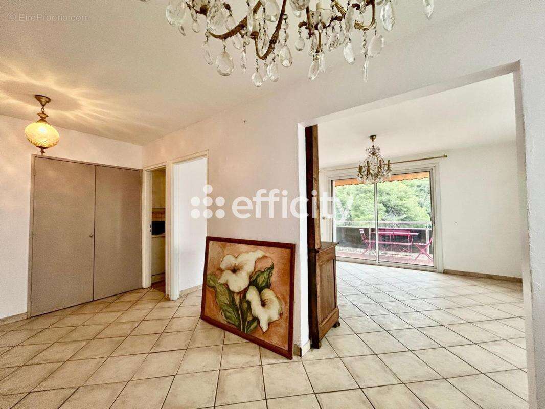 Appartement à MARSEILLE-10E