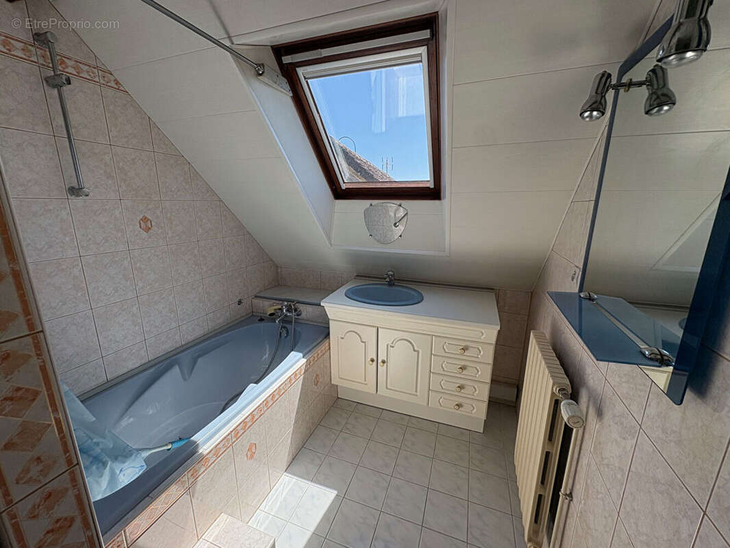 Maison à GRISY-LES-PLATRES