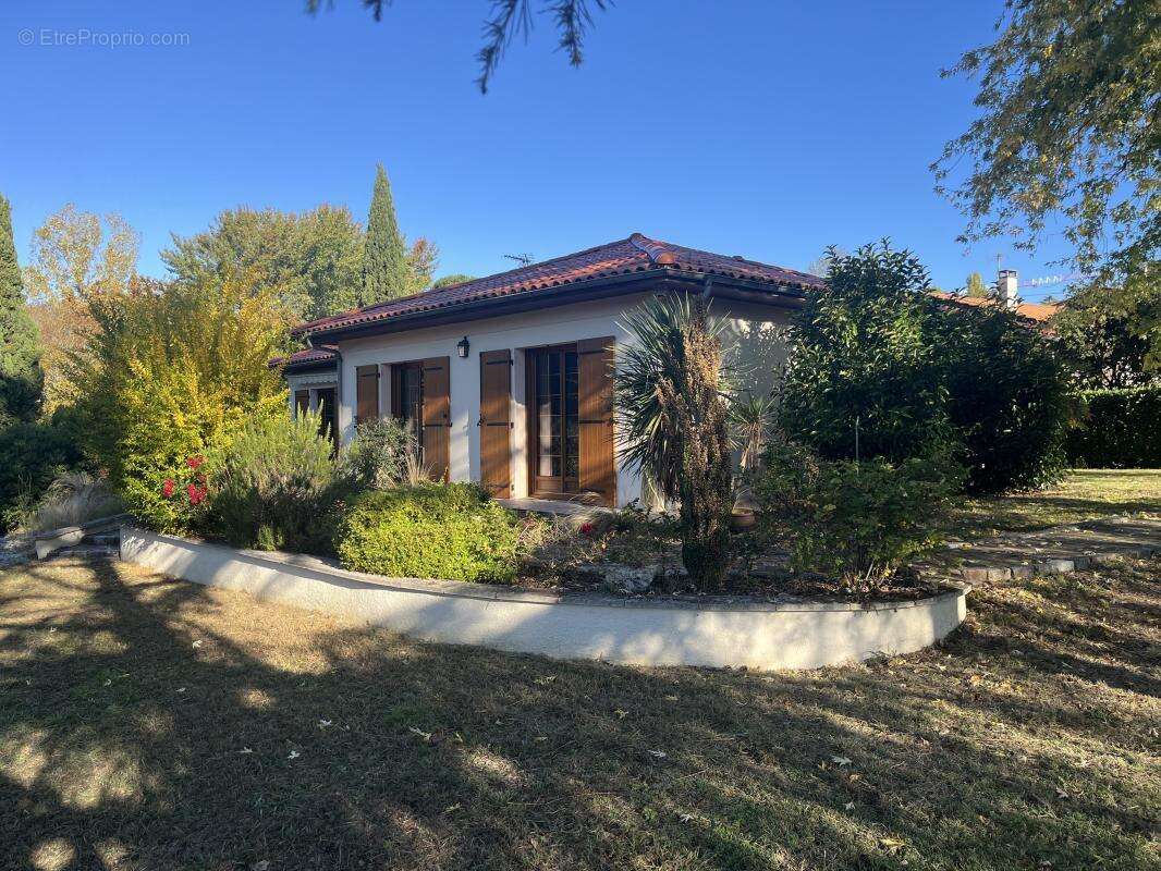 Maison à ARTIGUES-PRES-BORDEAUX