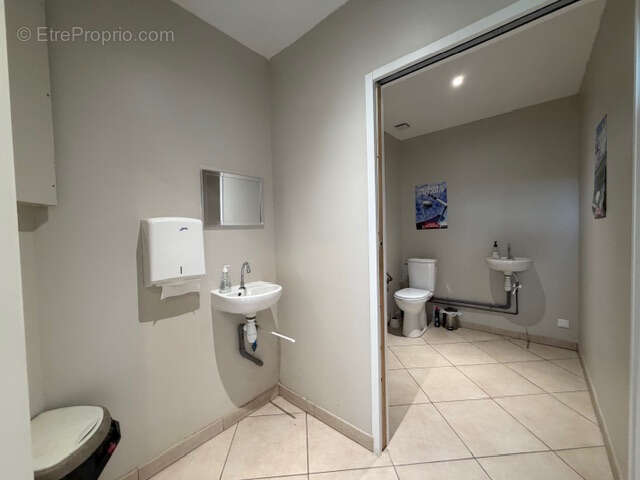 Murs et fonds de bar licence iv avec maison 4 chambres - photo 5