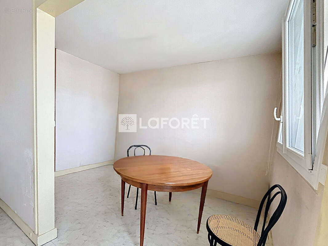 Appartement à SAINT-MICHEL-SUR-ORGE