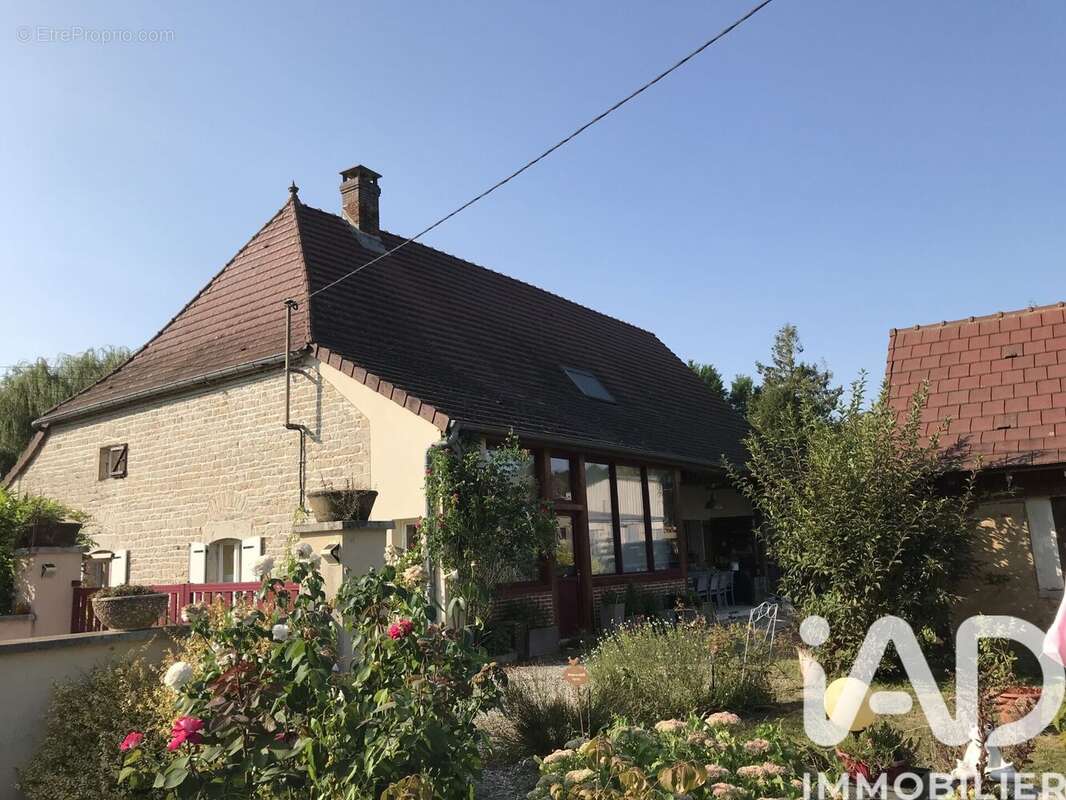 Photo 3 - Maison à LE TARTRE