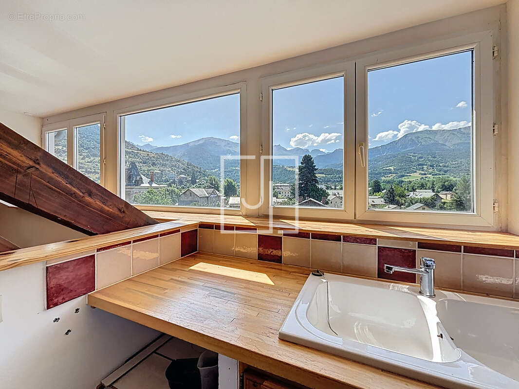 Appartement à JAUSIERS