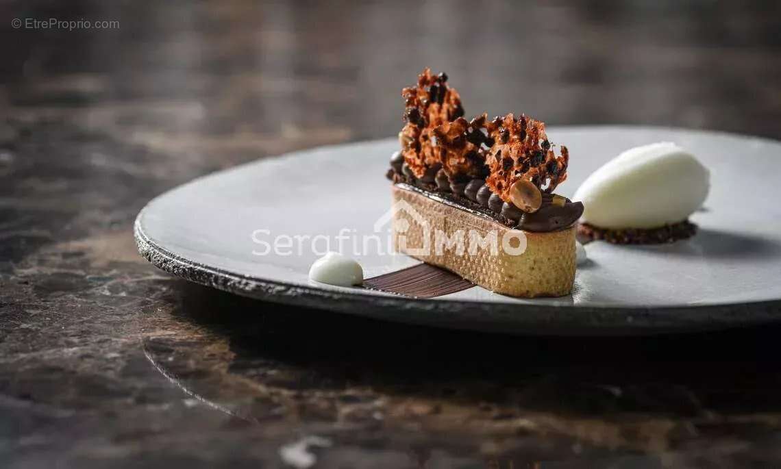 Commerce à ANNECY-LE-VIEUX