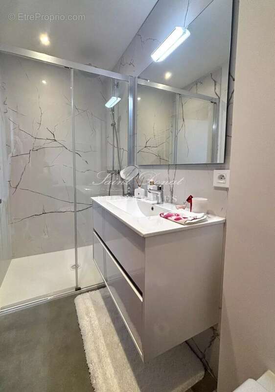 Appartement à MOUGINS