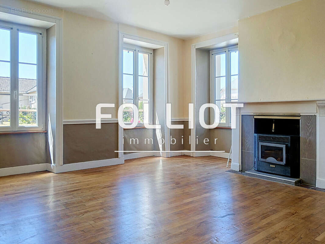 A VENDRE Maison Saint-Lô                                                                             9 pièce(s) 230 m2 - photo 7