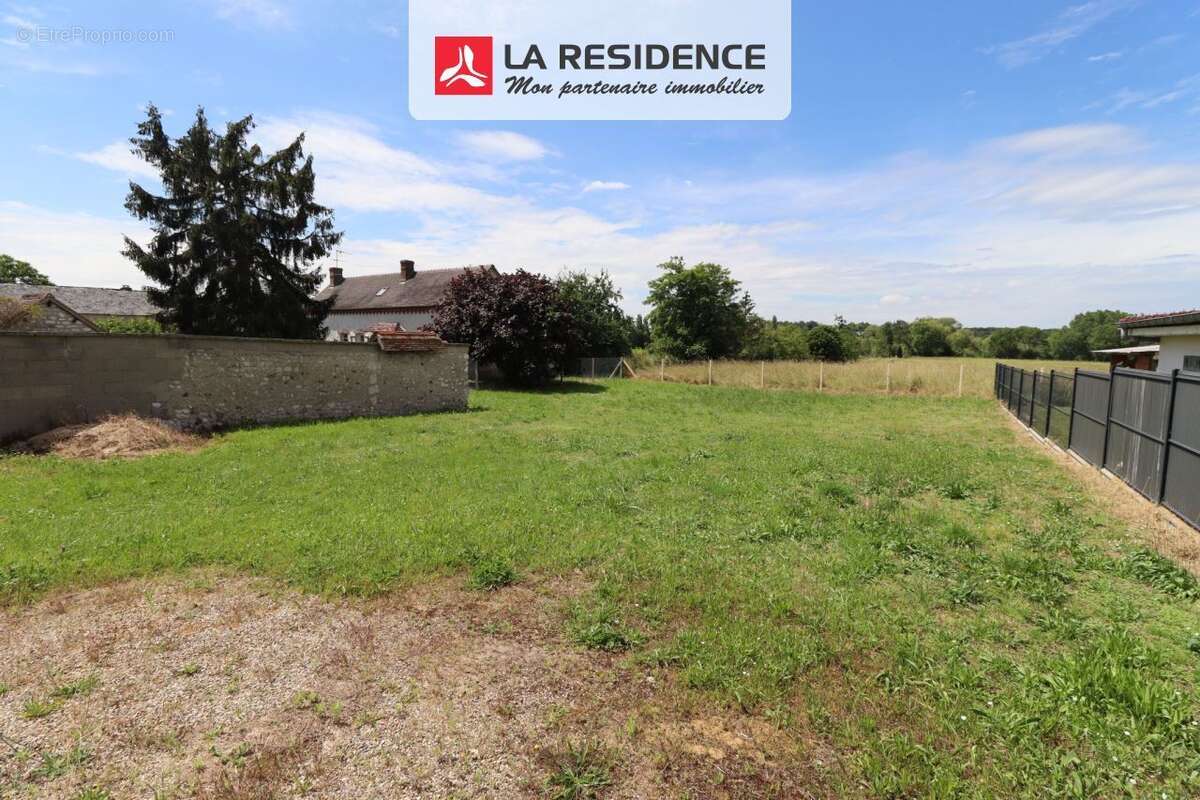 Terrain 731 m² à Bouafles  - photo 5
