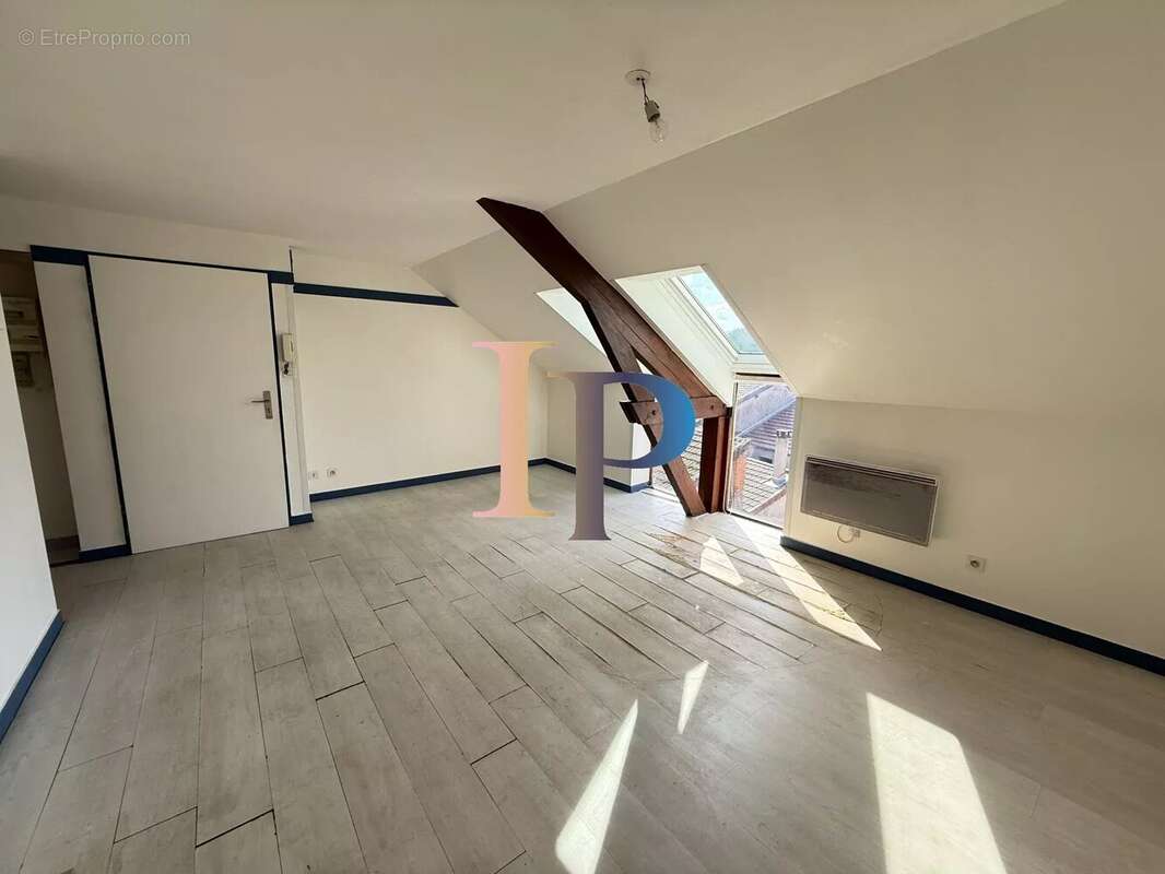 Appartement à CHAUFFAILLES