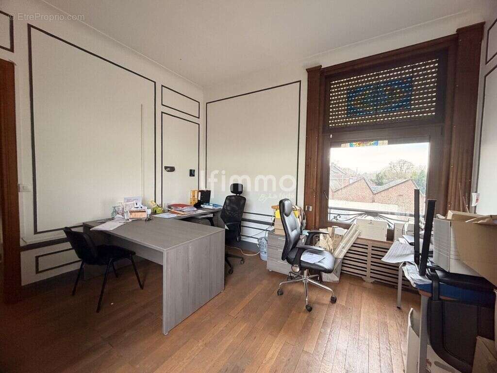 Maison de maître authentique à fort potentiel - photo 6
