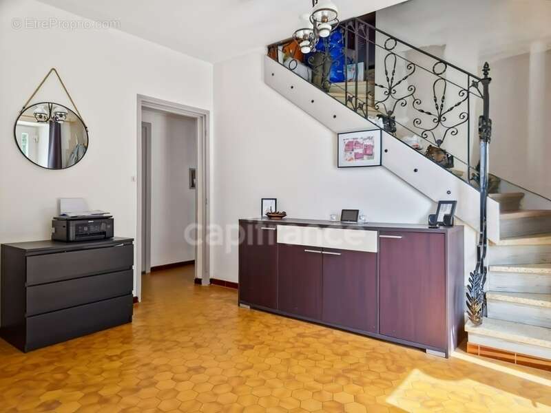 Maison à YVRE-L&#039;EVEQUE