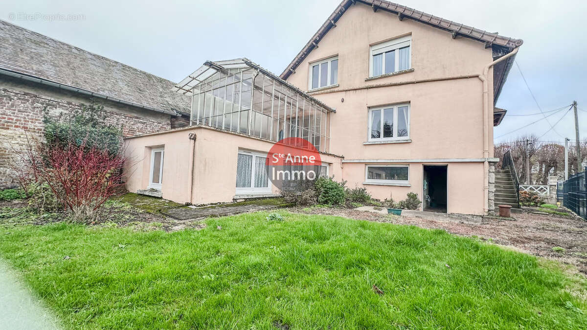 Maison à LIGNIERES-CHATELAIN