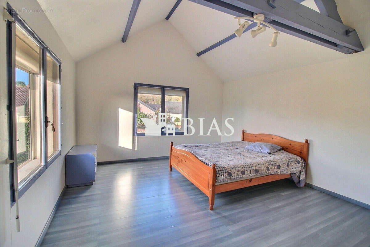 Maison à LA BOUILLE