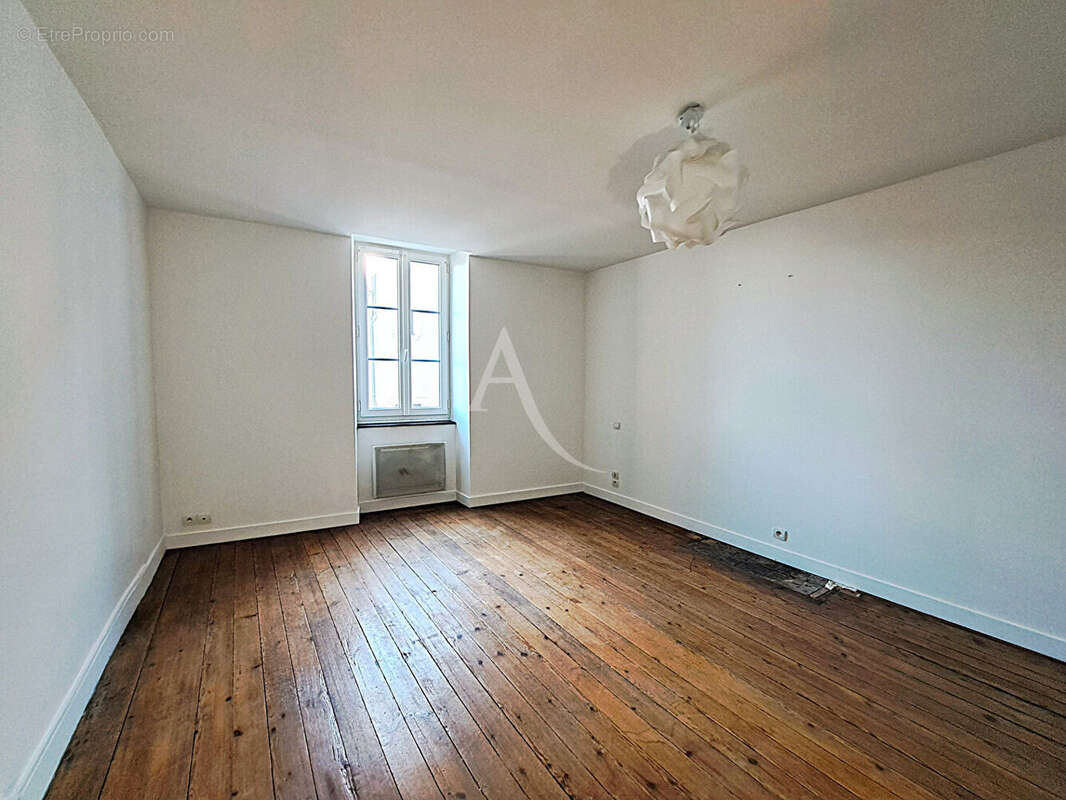 Charmante maison de bourg à MOUCHAMPS de 78m² environ ! - photo 4