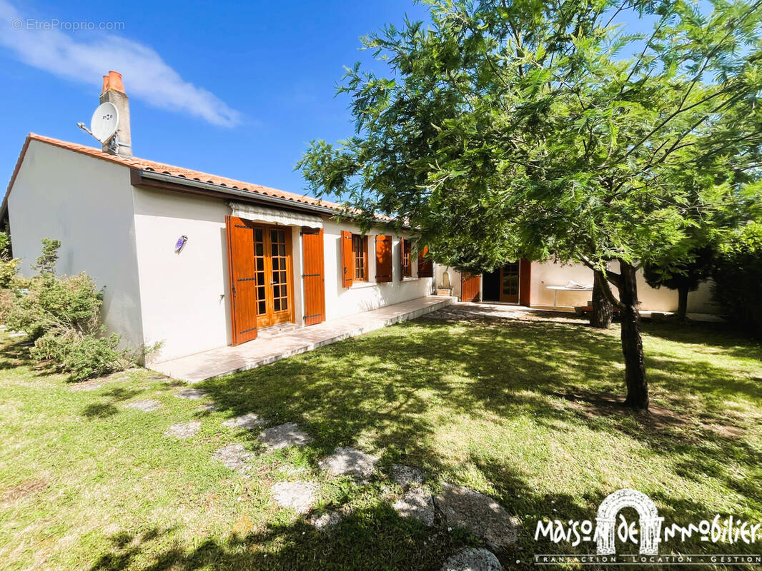 Maison à MESCHERS-SUR-GIRONDE