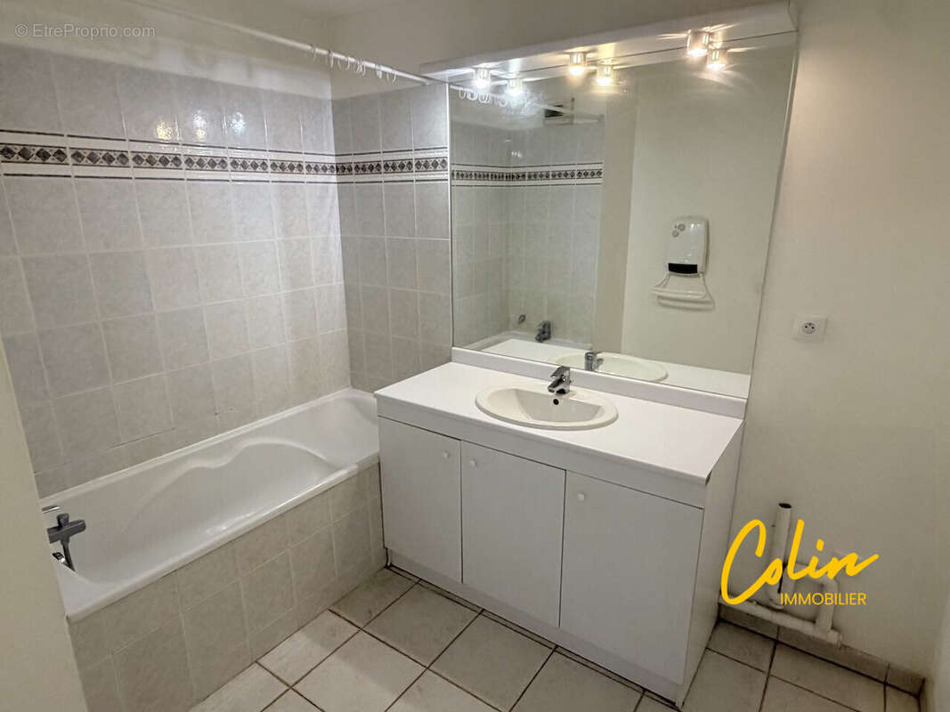 Appartement 49 m² à Marseille-5e  - photo 9
