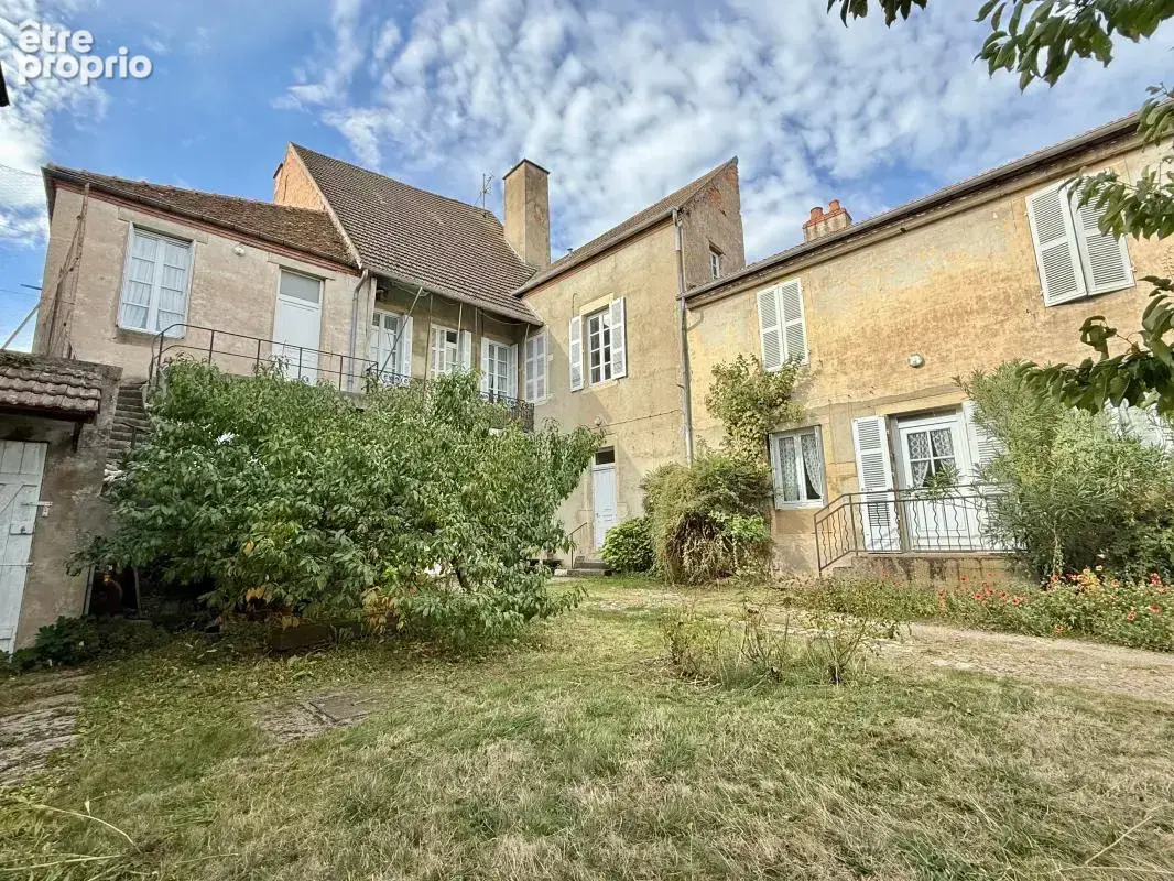Photo Maison à Saint-Jean-De-Losne au prix de 299 000€
