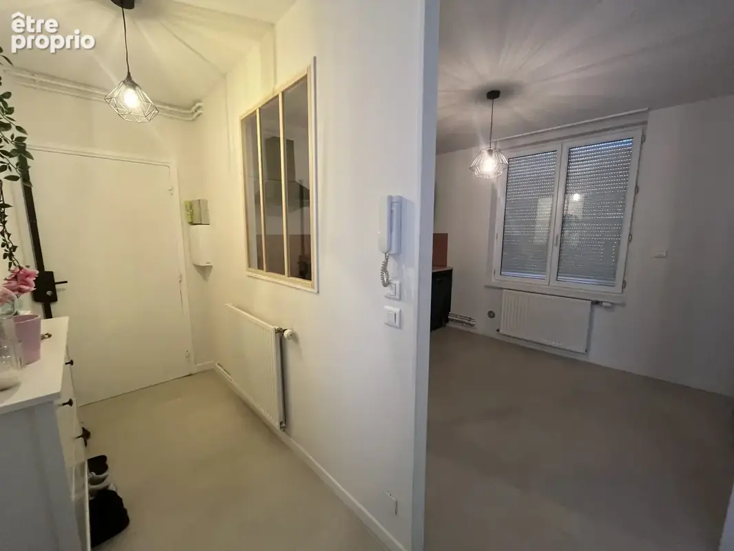 Appartement 97 m² à Saint-Etienne  - photo 4