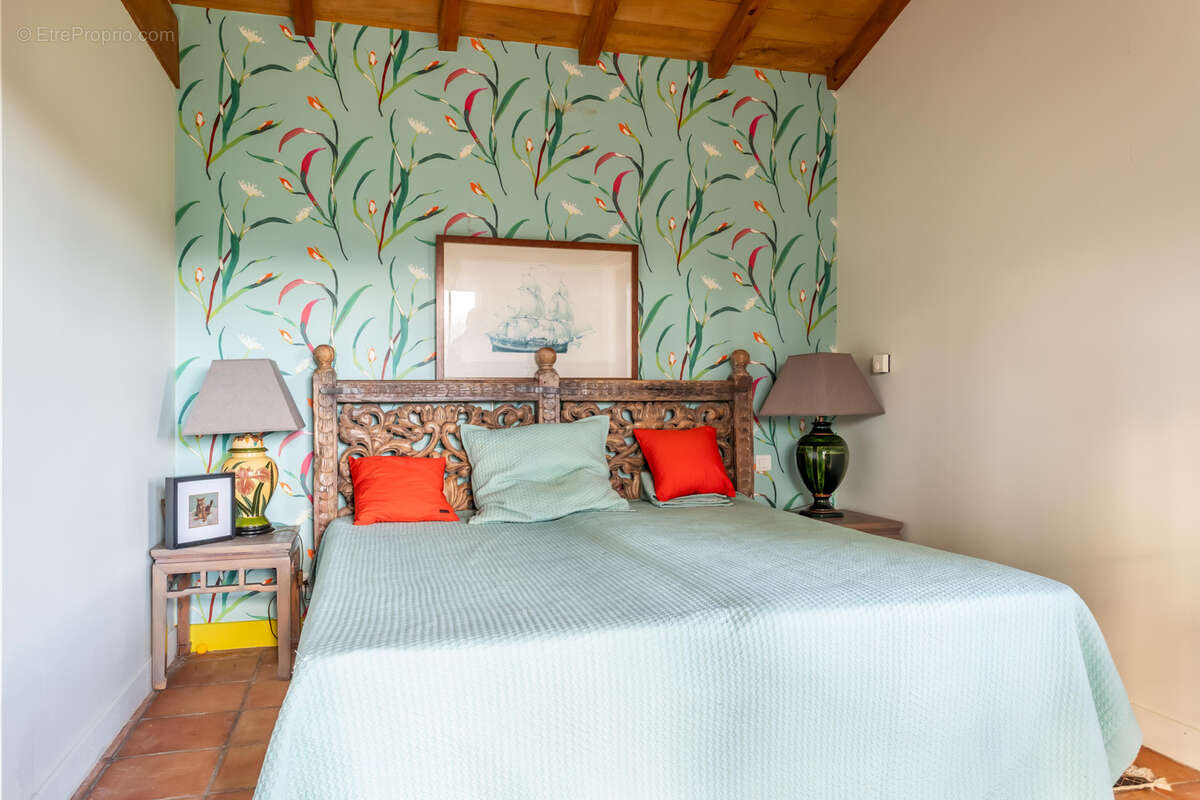 Maison de campagne avec annexe, piscine, dépendances et terrain - photo 27