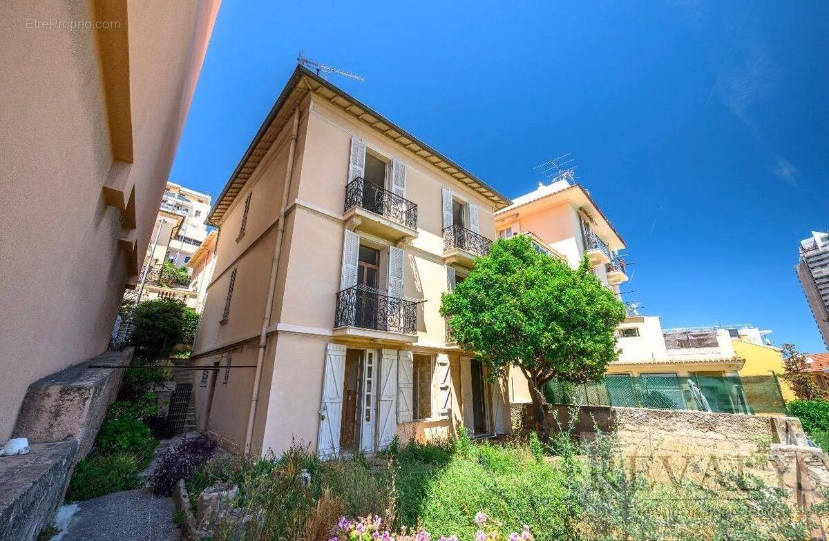 Maison à BEAUSOLEIL