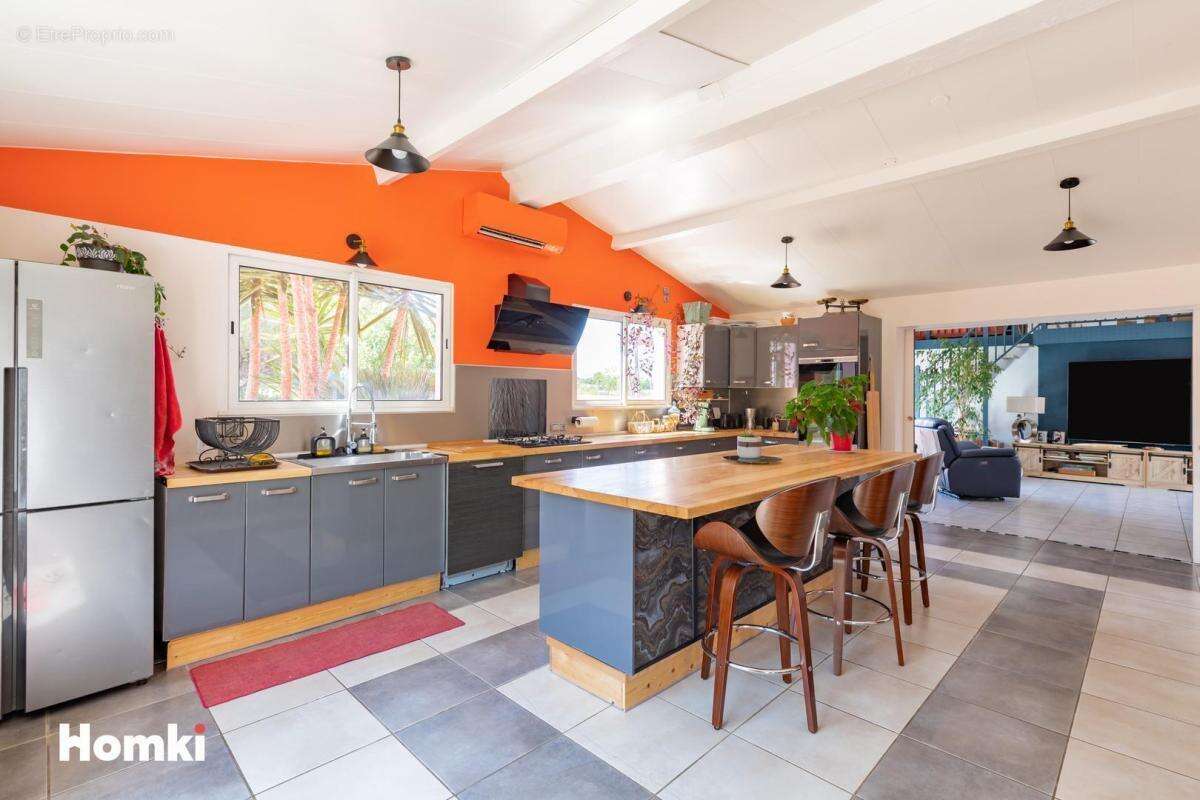 Maison à VILLEMOUSTAUSSOU