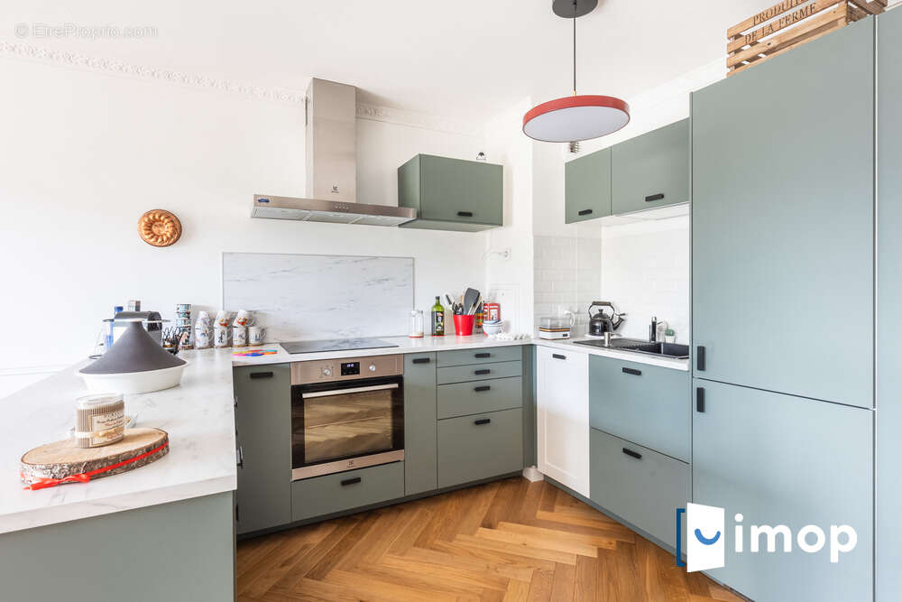 Appartement à LES PAVILLONS-SOUS-BOIS