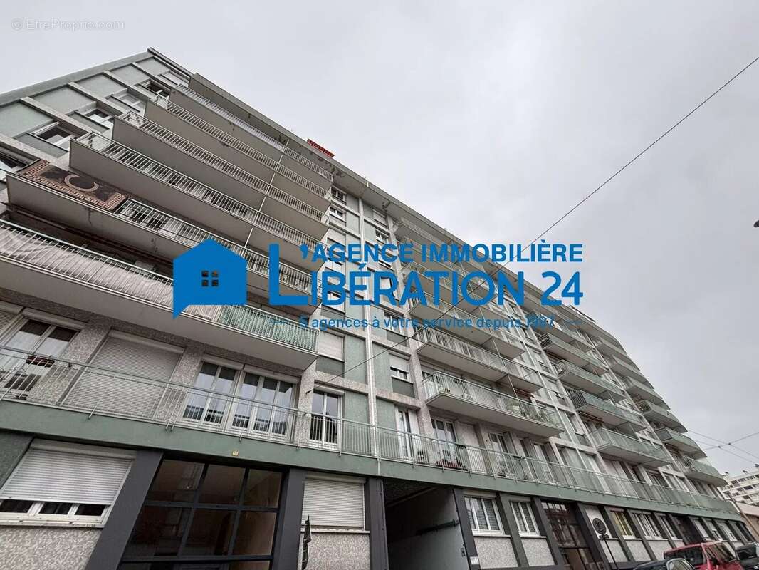 Appartement à SAINT-ETIENNE