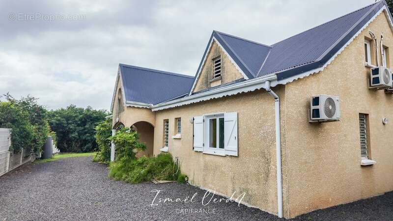 Maison à LE MOULE