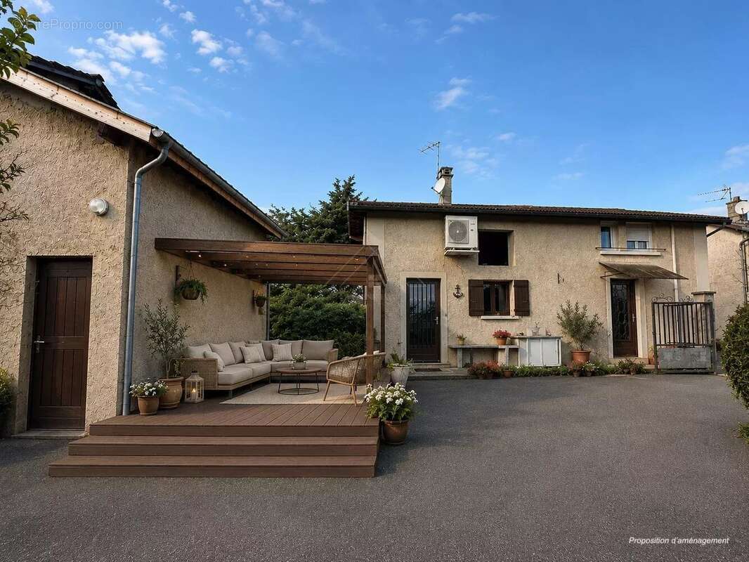 Maison à PUSIGNAN