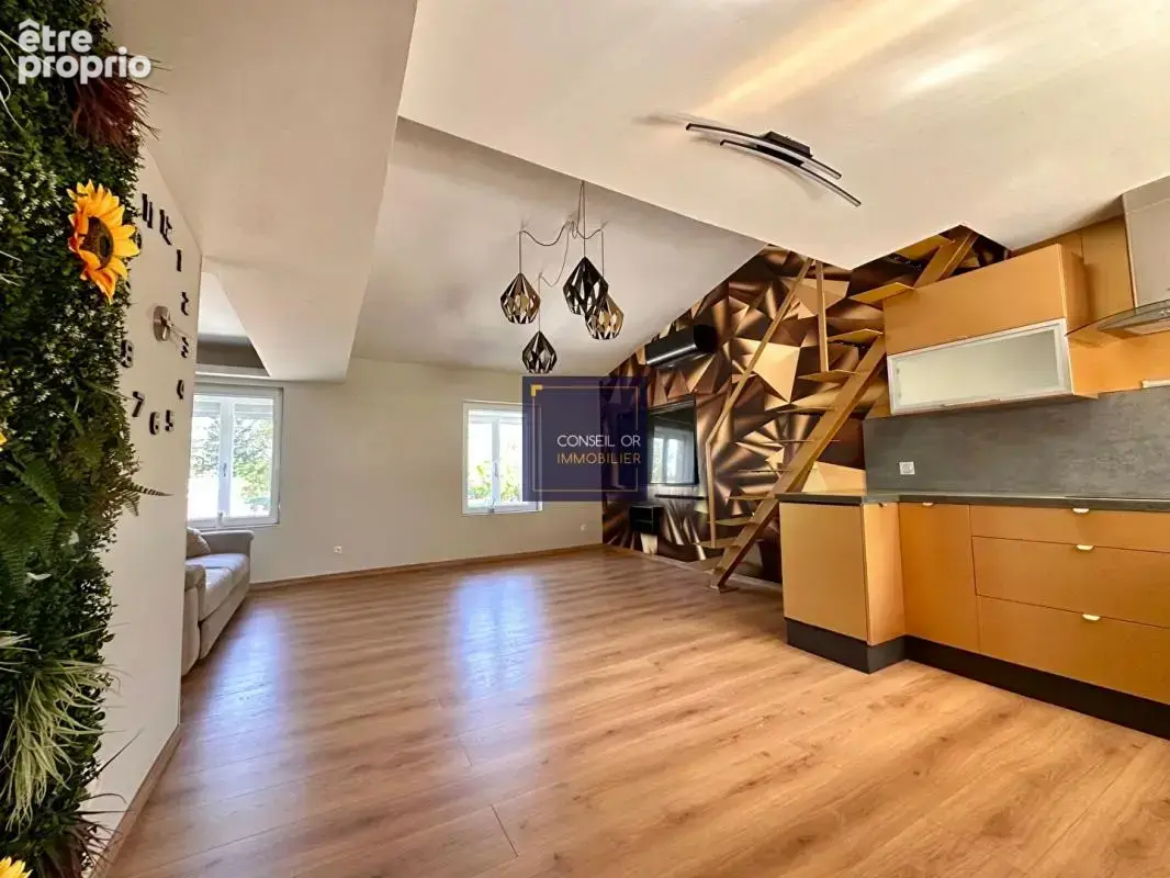 Appartement à ORLIENAS