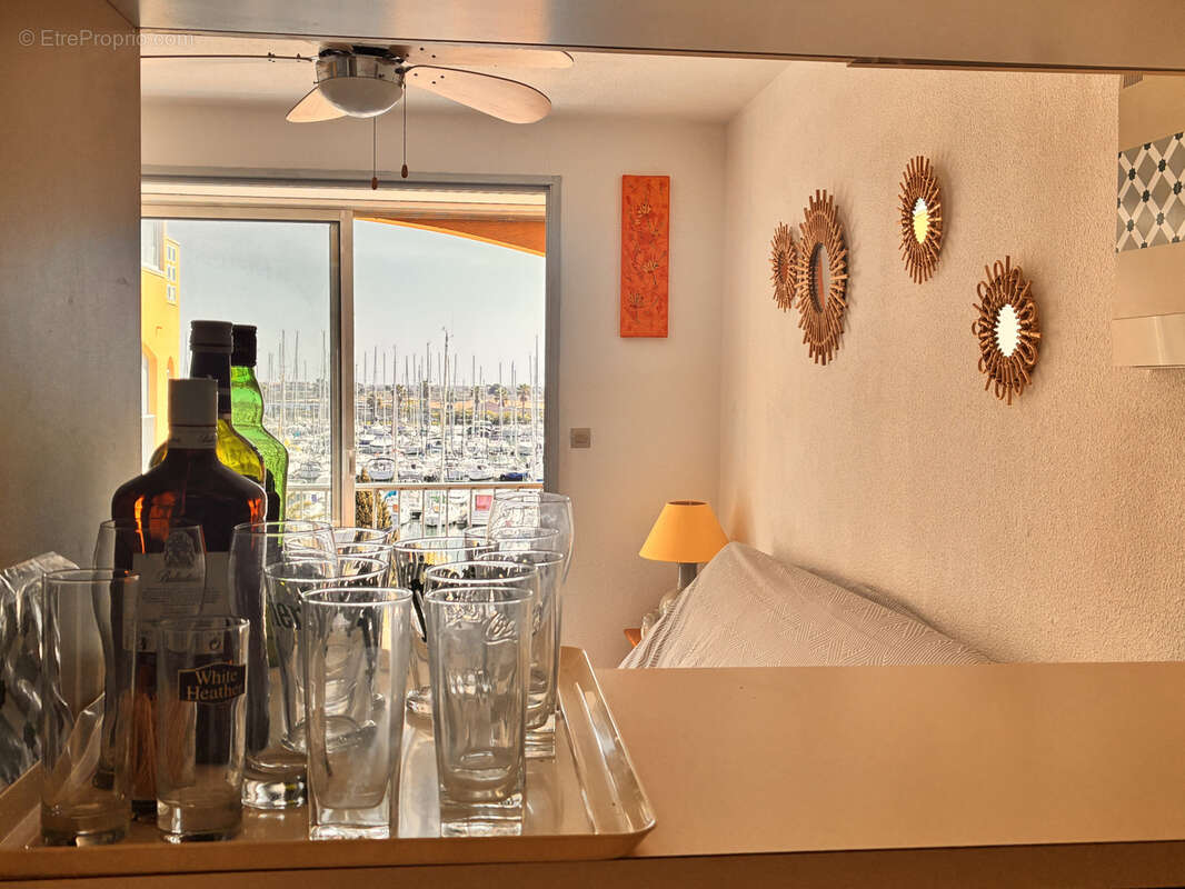 GRUISSAN - RIVE DROITE Appartement de type 2 avec loggia et place de parking privative - photo 6