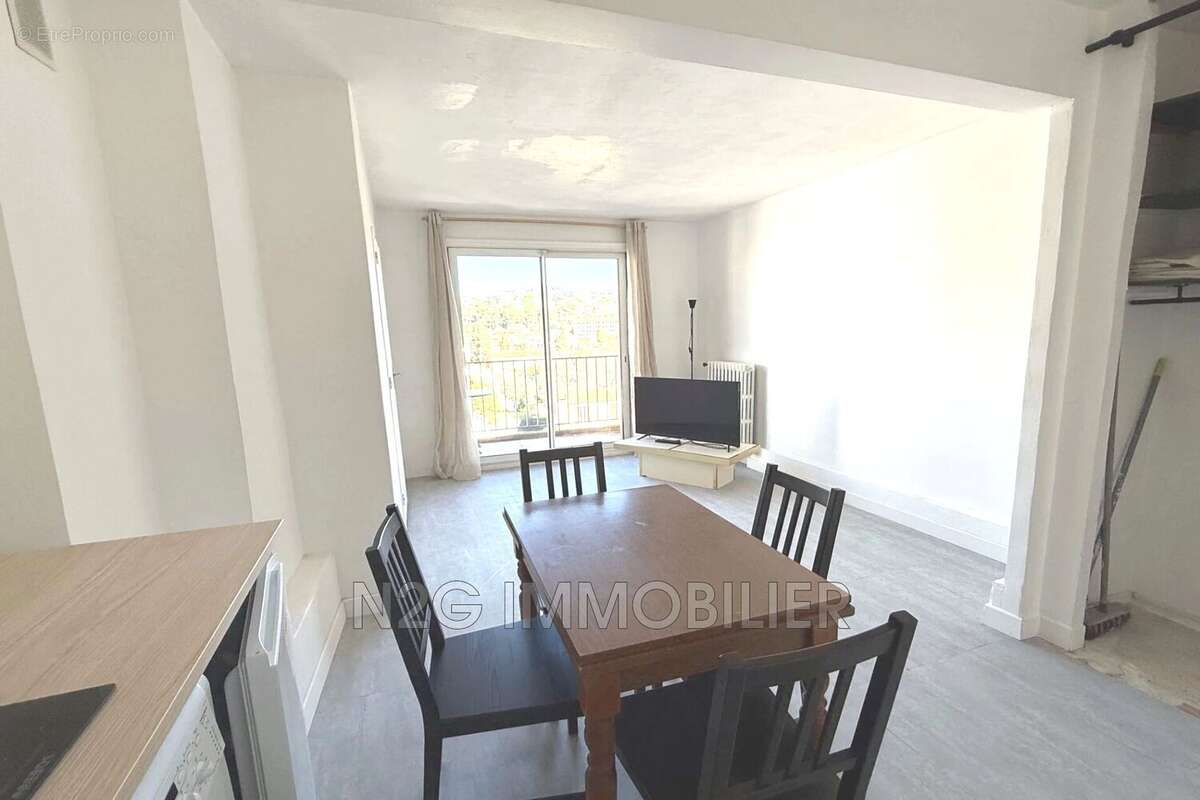 Appartement à LE CANNET